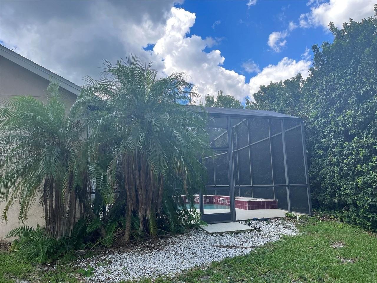 1440 Finsbury Ct - Photo 6 of 50