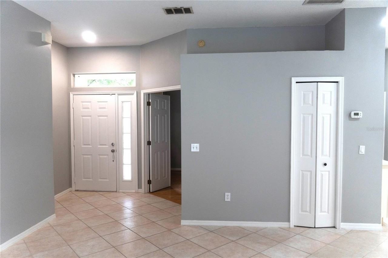 1440 Finsbury Ct - Photo 7 of 50