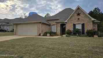 featured image of 139 Coventry Ln