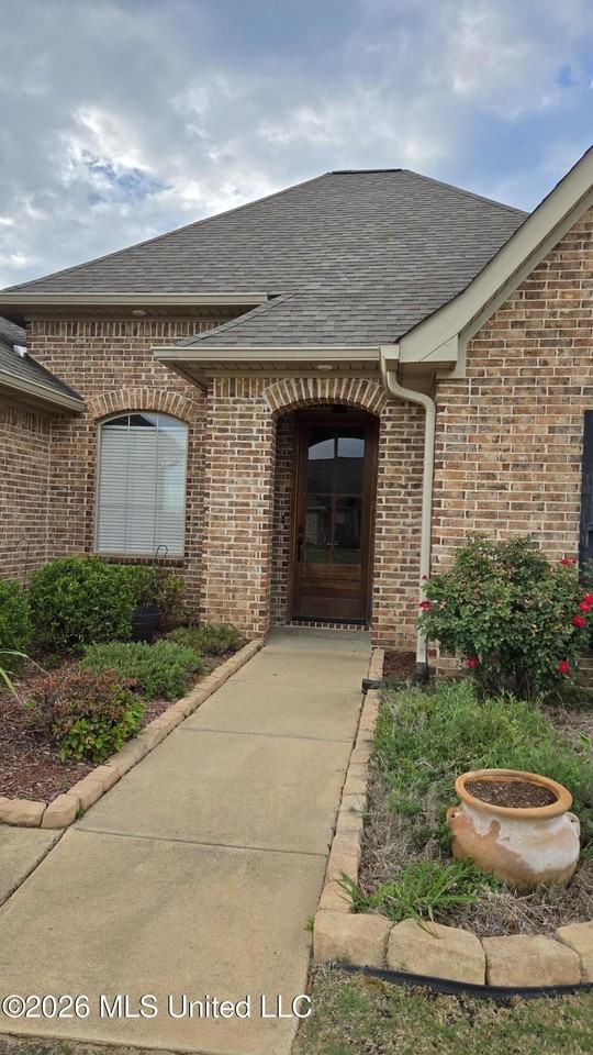 139 Coventry Ln - Photo 5 of 50