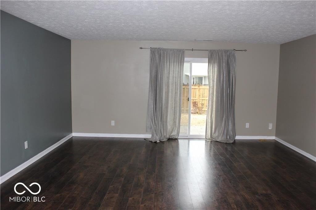 959 Retford Dr - Photo 7 of 27