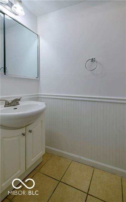 8527 Canterbury Sq E - Photo 7 of 11