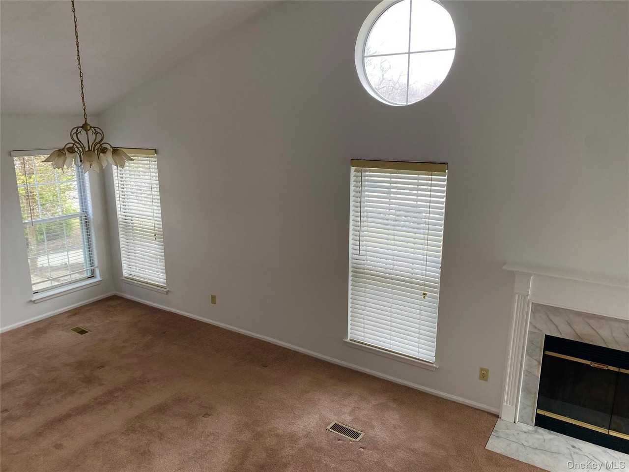 50 Olde Wagon Rd - Photo 3 of 27