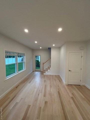 61 Adelphi Ave - Photo 4 of 17