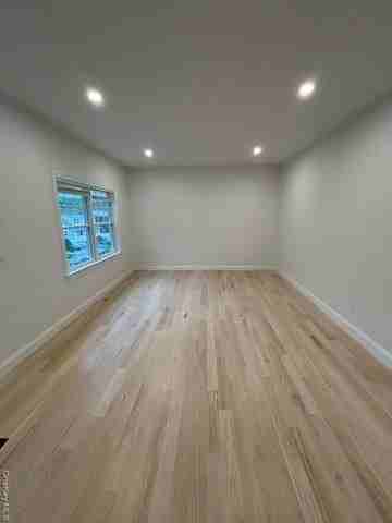 61 Adelphi Ave - Photo 5 of 17