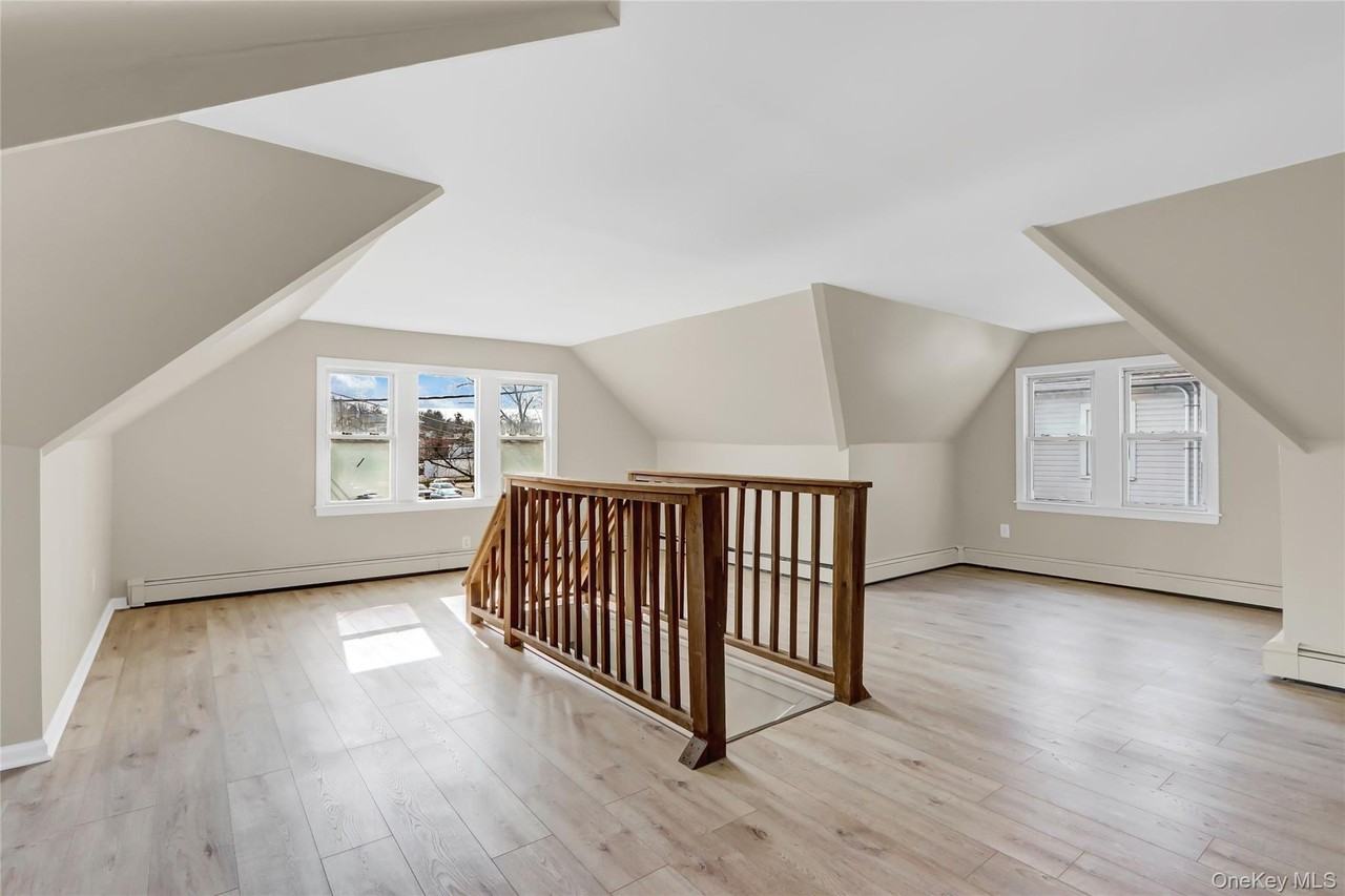 99 Wall St Apt 2 - Photo 4 of 19