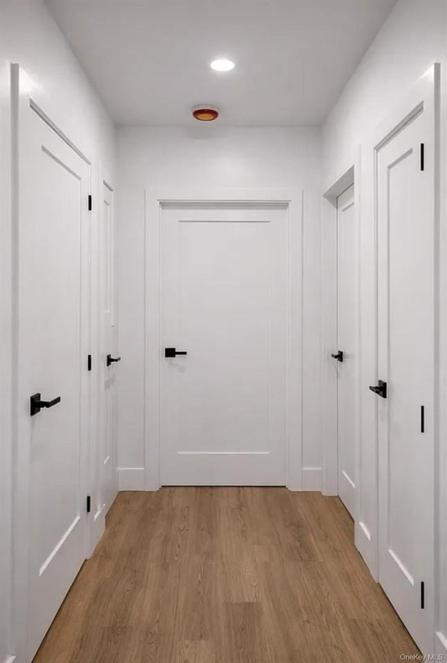 9807 37th Ave - Photo 5 of 5