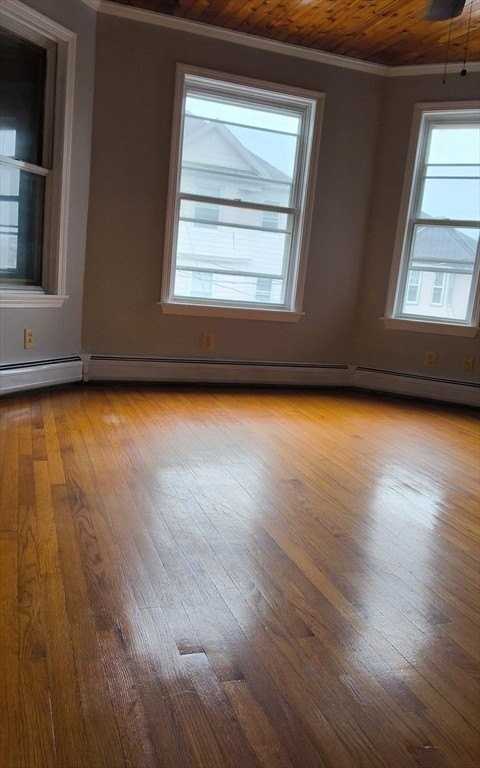 212 Lowell St #2W - Photo 2 of 9