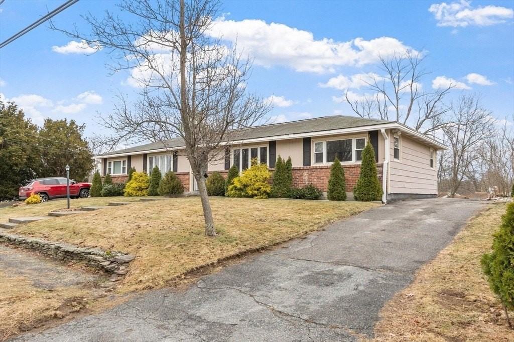 45 Kinglet Dr Unit A - Photo 3 of 33