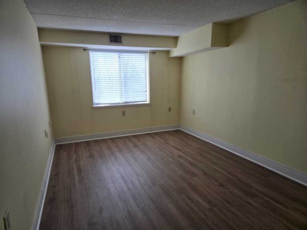 20-30 Daniels St Unit 607 - Photo 4 of 18