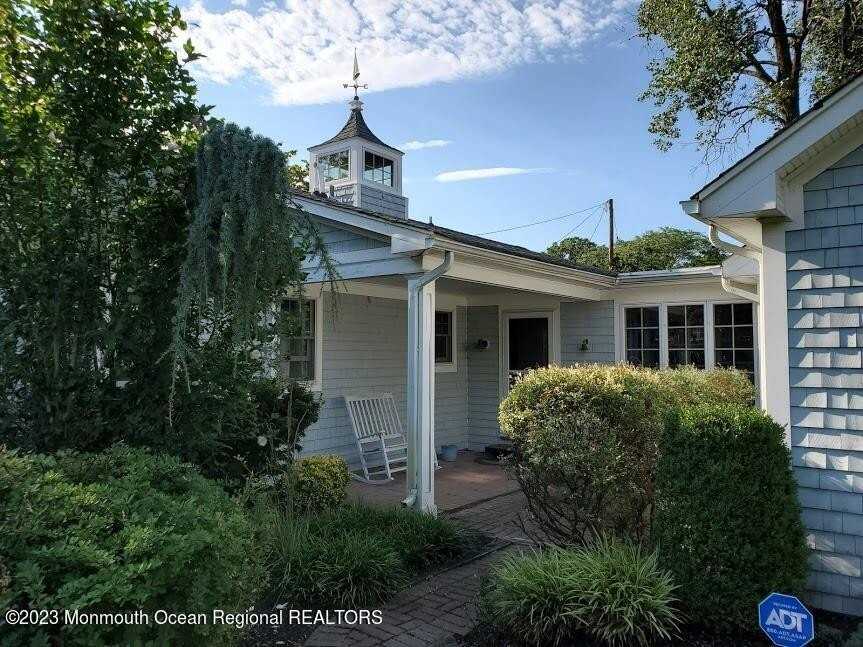 218 Bridge Ave - Photo 2 of 19