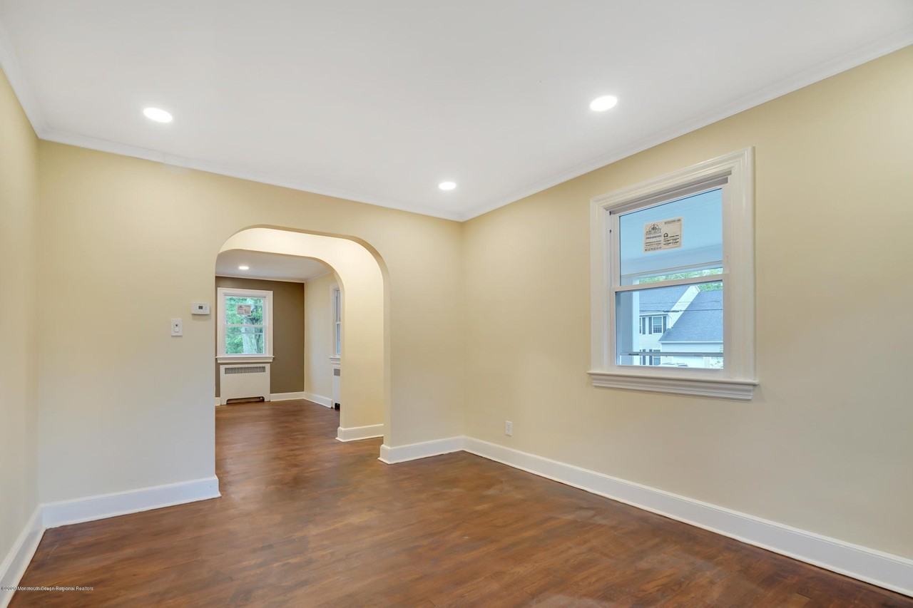 407 Redmond Ave - Photo 5 of 19