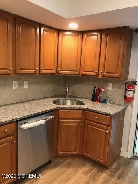 159 Devon Ct - Photo 3 of 15