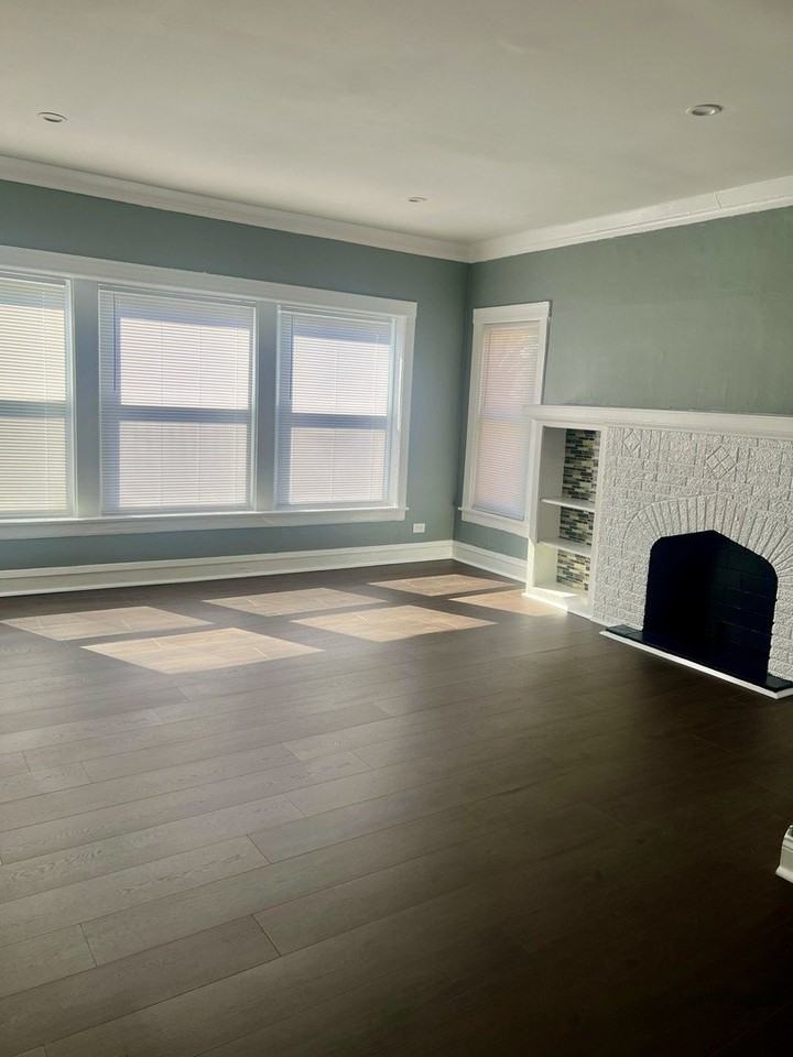 47 S 20th Ave - Photo 2 of 7