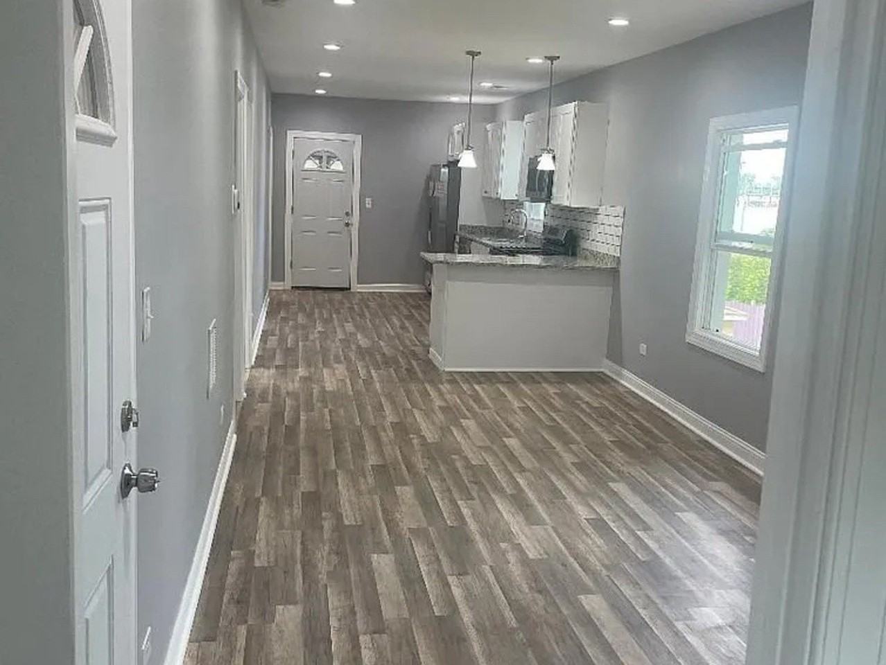 3021 E 138th Pl Unit 2 - Photo 3 of 13