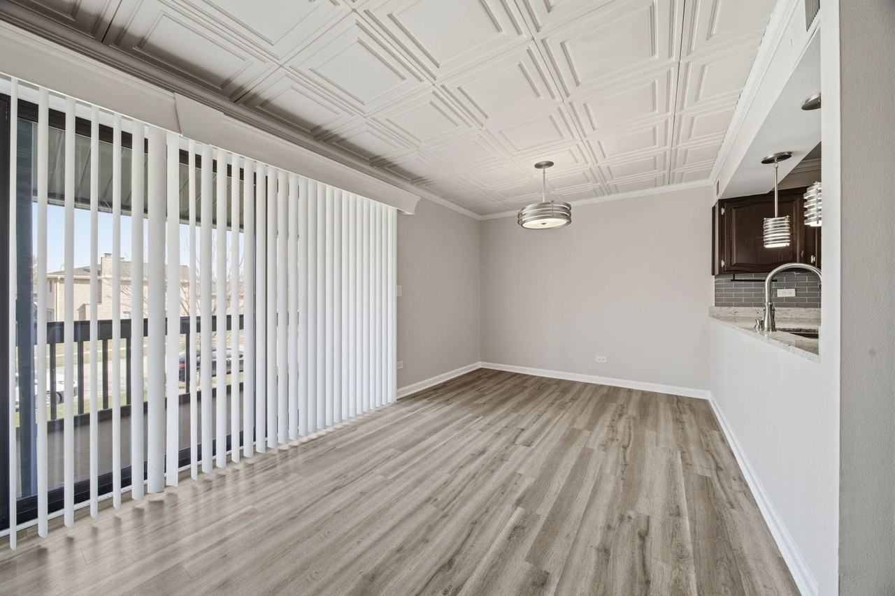 15700 86th Ave Unit 104 - Photo 7 of 35