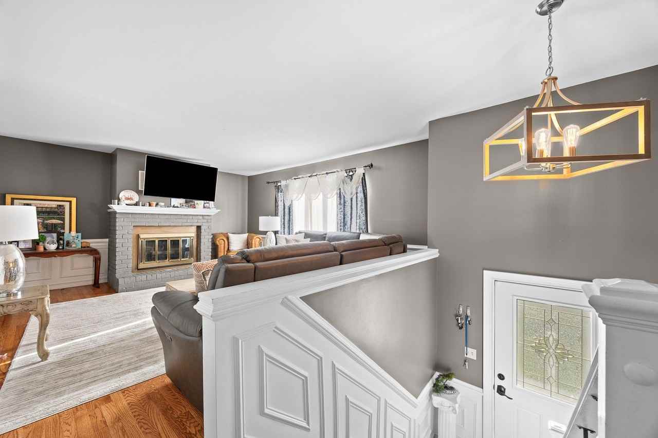 12755 S Elizabeth Dr - Photo 6 of 37