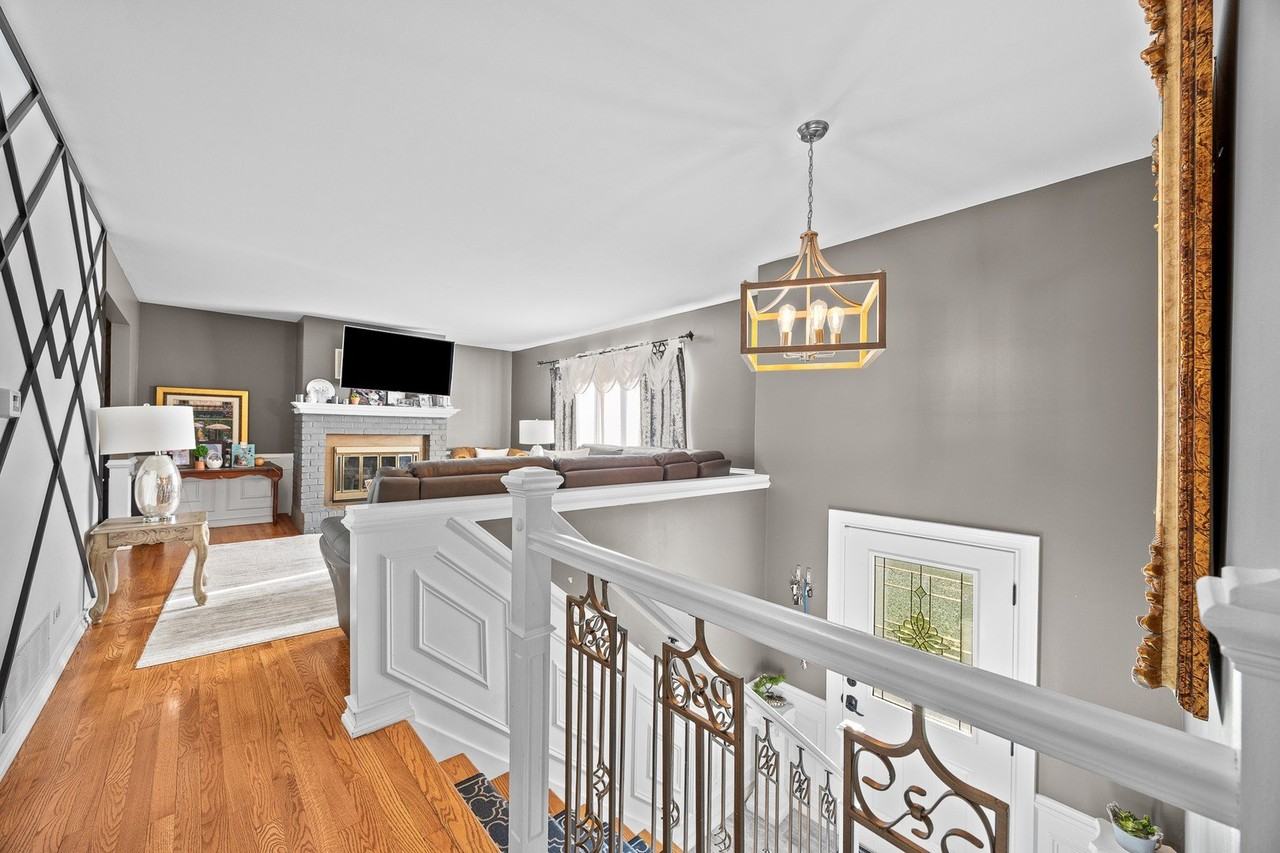 12755 S Elizabeth Dr - Photo 7 of 37