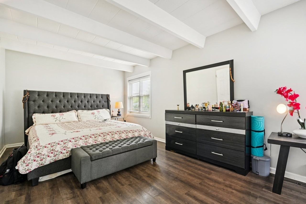 2142 W Rosemont Ave Apt 1a - Photo 7 of 15