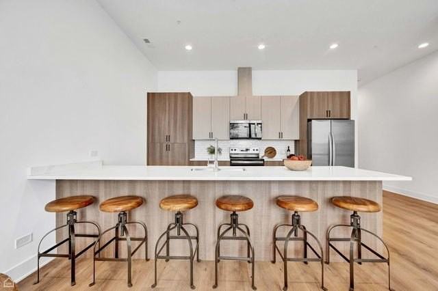 1606 W Hastings St #301 - Photo 6 of 19