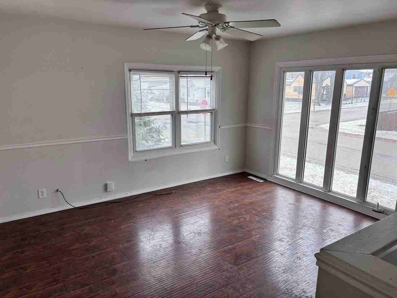 224 Heather Ter - Photo 4 of 20