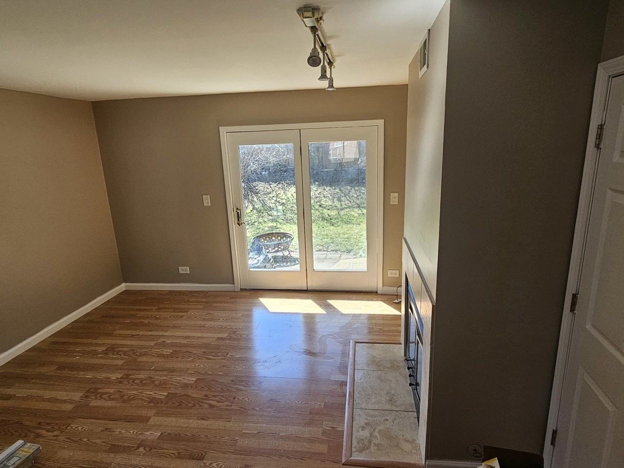 687 Rosner Dr Unit 687 - Photo 2 of 19