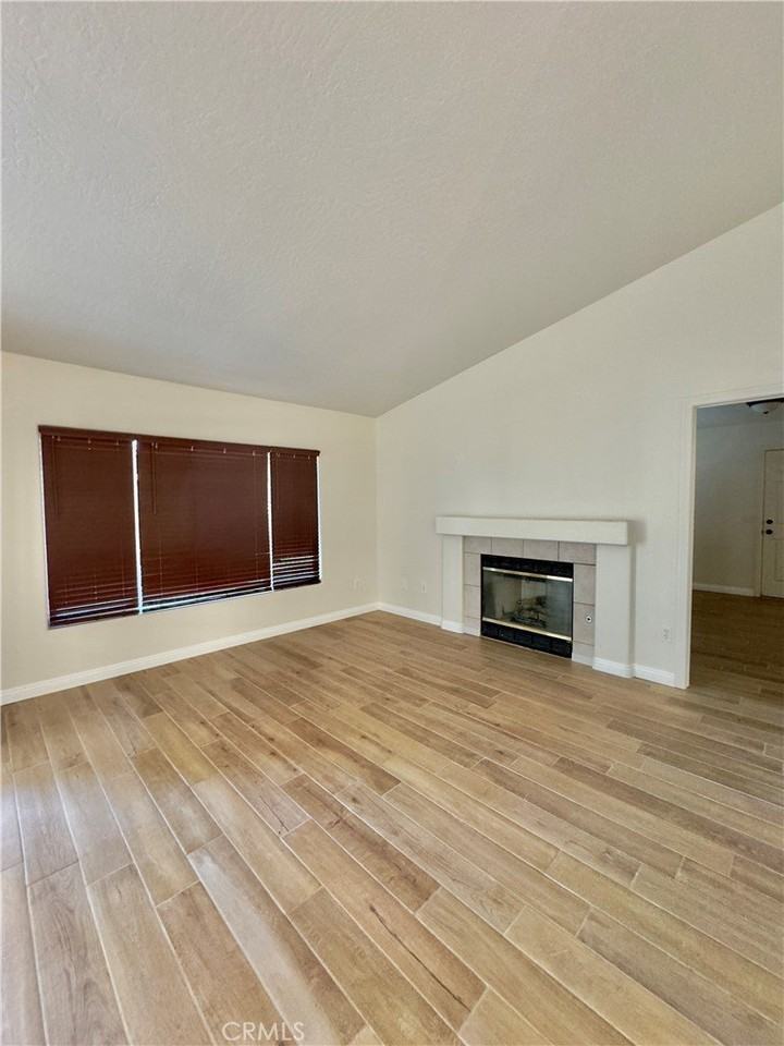 12401 Tesuque Rd - Photo 4 of 21