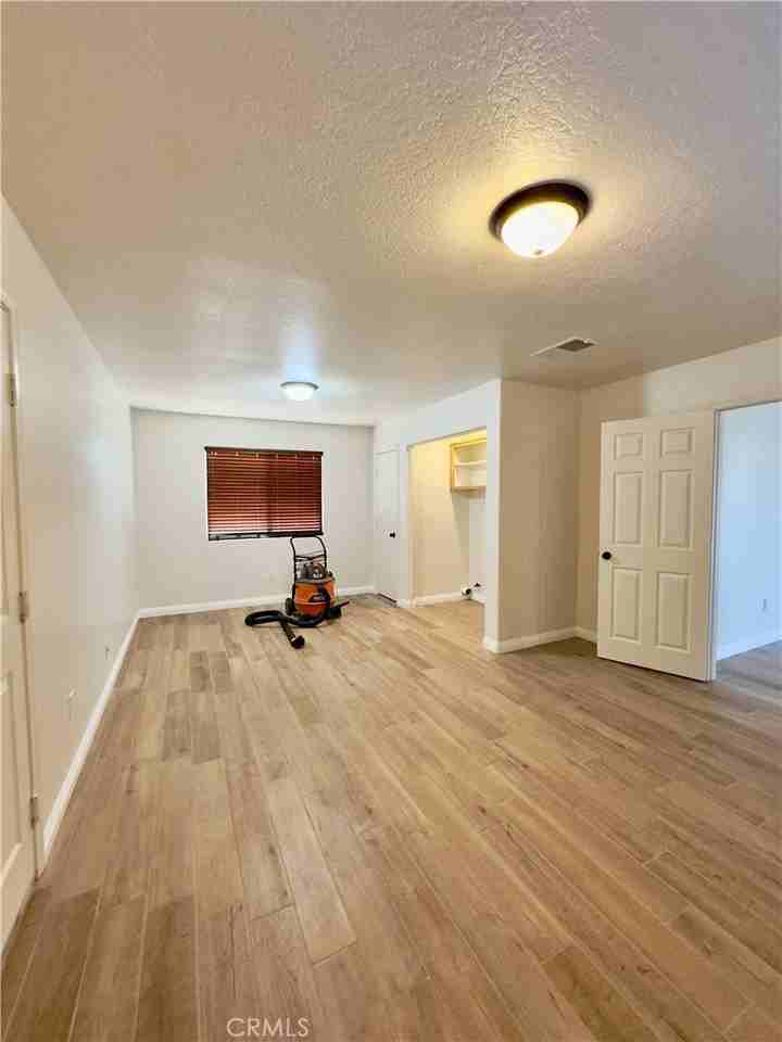 12401 Tesuque Rd - Photo 7 of 21