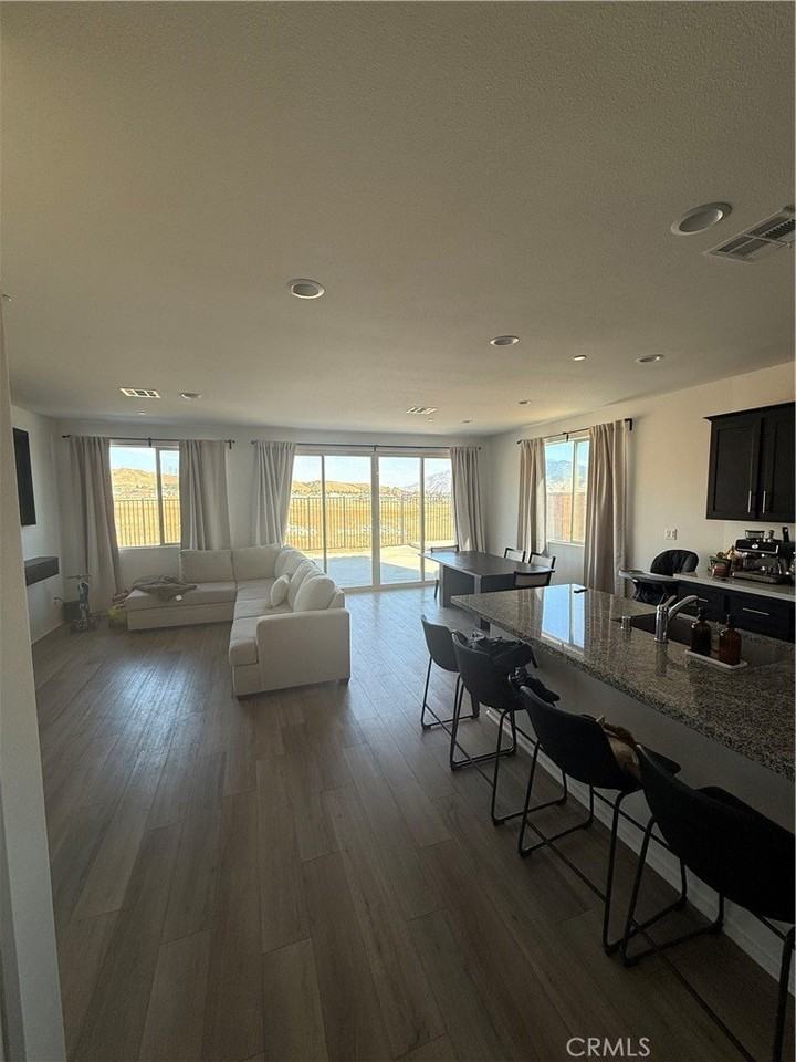 1976 Mercury Ave - Photo 3 of 6