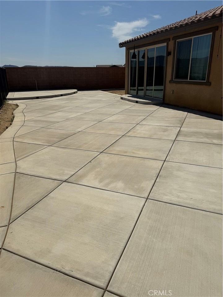 1976 Mercury Ave - Photo 5 of 6