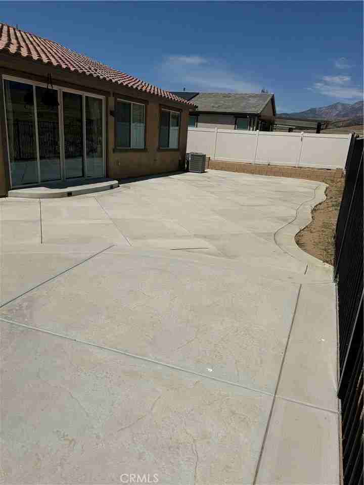 1976 Mercury Ave - Photo 6 of 6