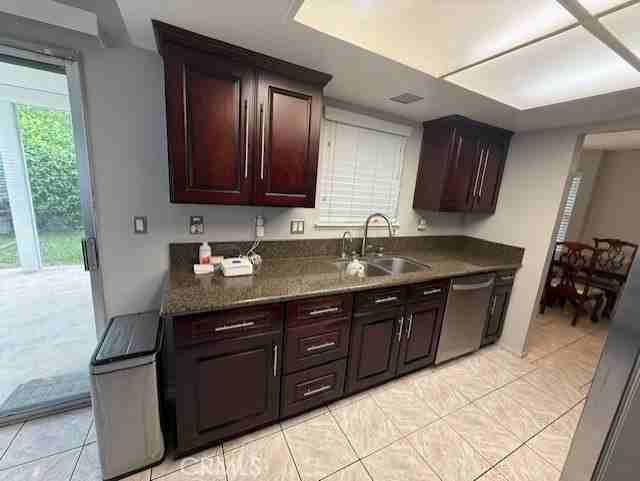 26391 Snowden Ave - Photo 5 of 15