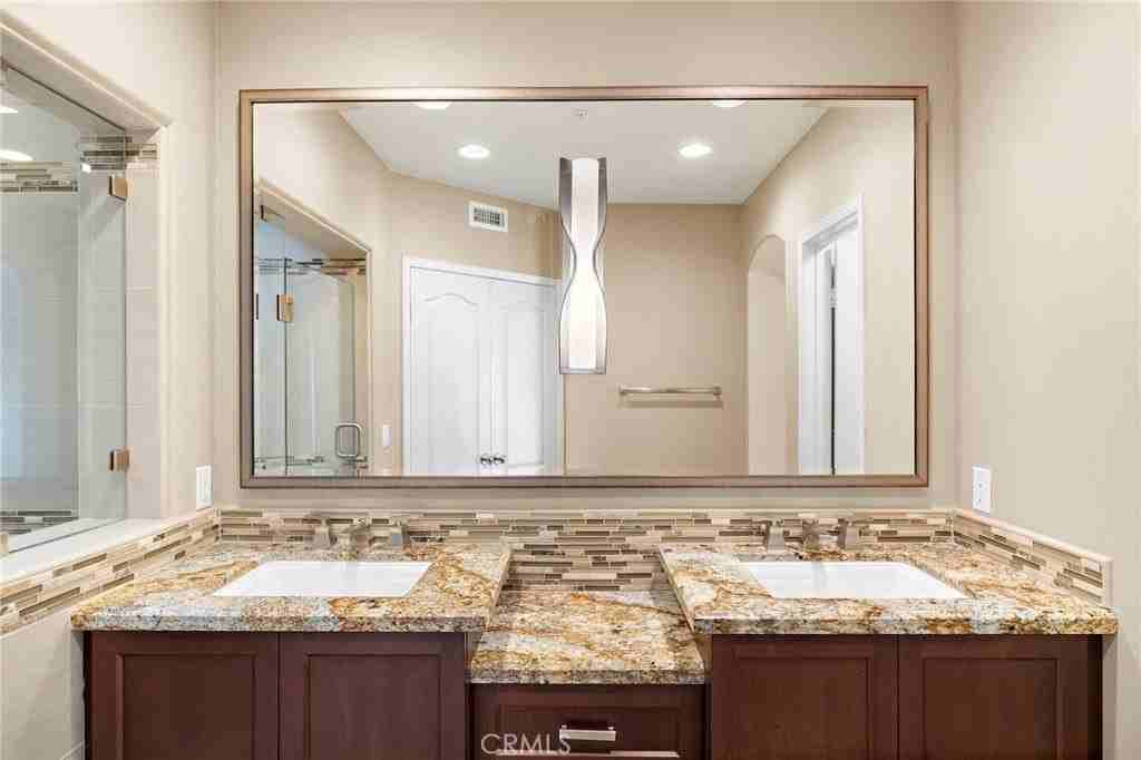 3 Tivoli Ct - Photo 4 of 30