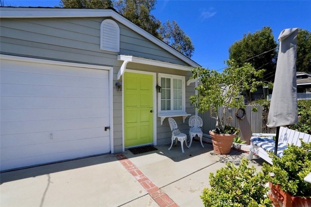 460 Saint Anns Dr - Photo 6 of 19