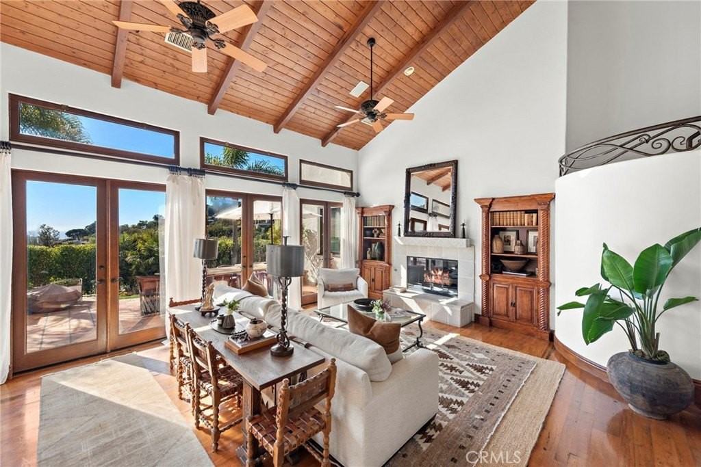 1280 Morningside Dr - Photo 6 of 47