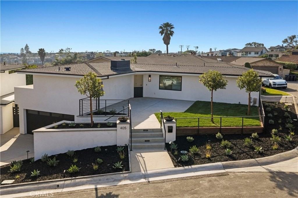 405 Serra Dr - Photo 3 of 34