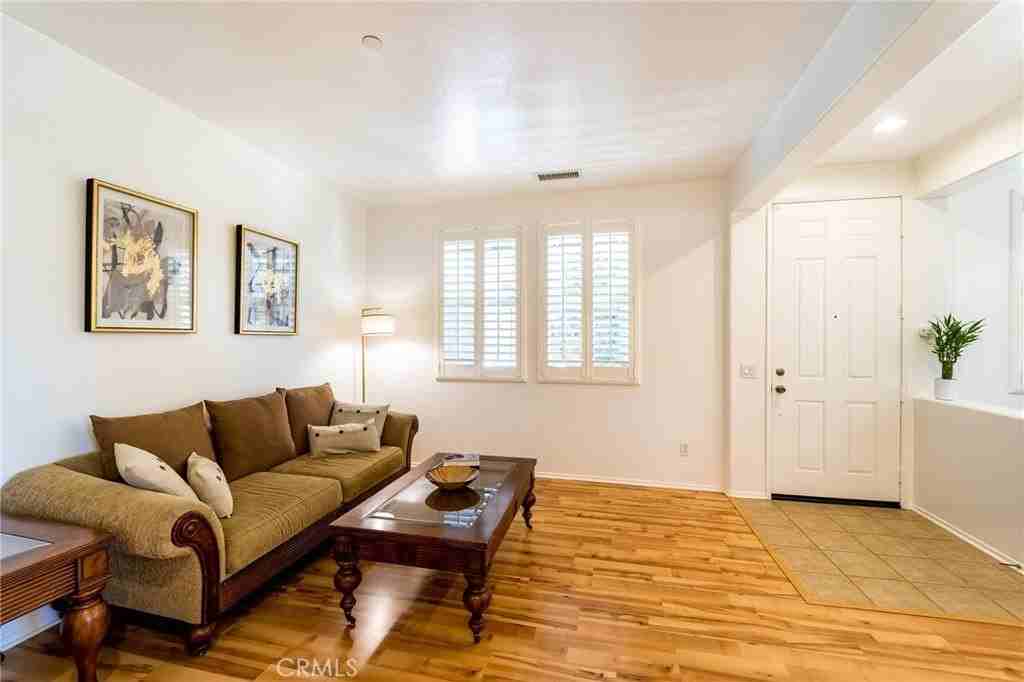 3944 Polk St - Photo 5 of 17