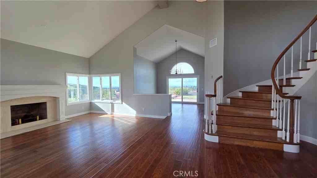 8 Miranda - Photo 7 of 32