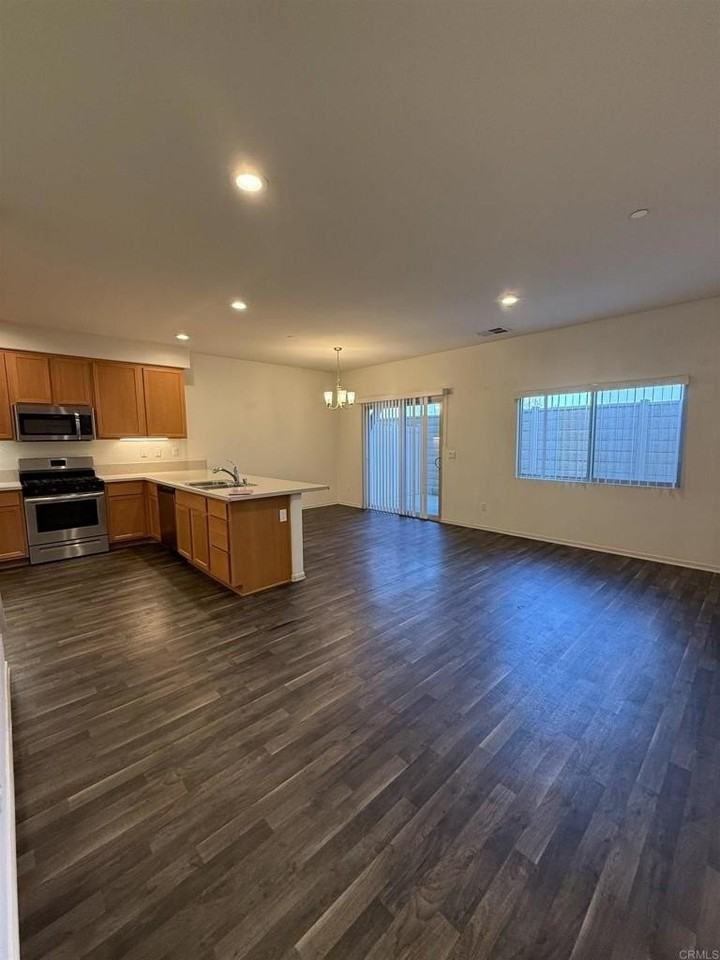 766 Anastasia Ct - Photo 3 of 14