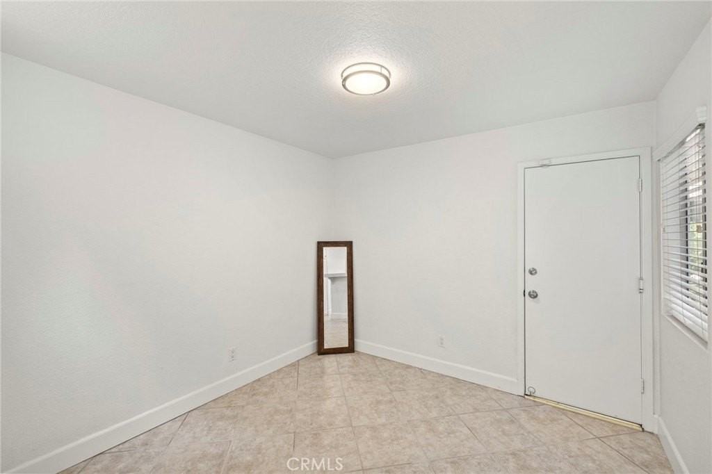 407 San Nicholas Ct - Photo 6 of 43