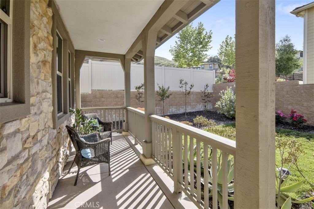 4944 Princess Dr - Photo 3 of 38