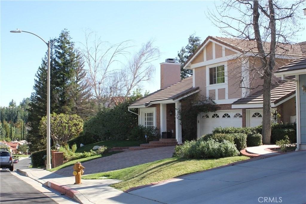 24574 Indian Hill Ln - Photo 2 of 14