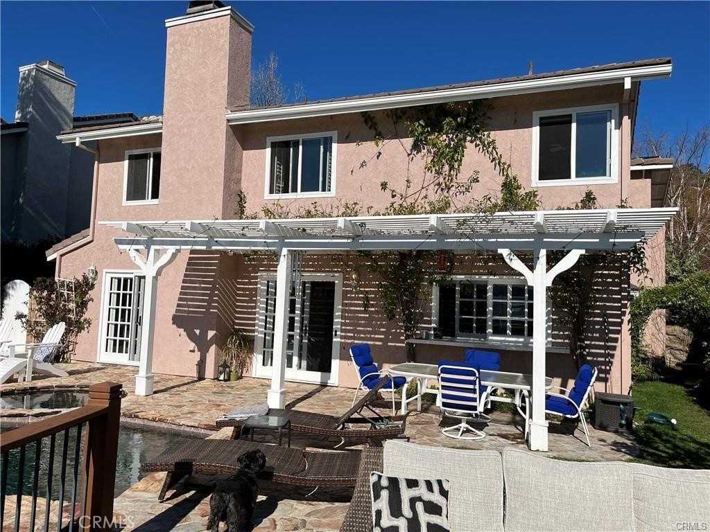 24574 Indian Hill Ln - Photo 5 of 14