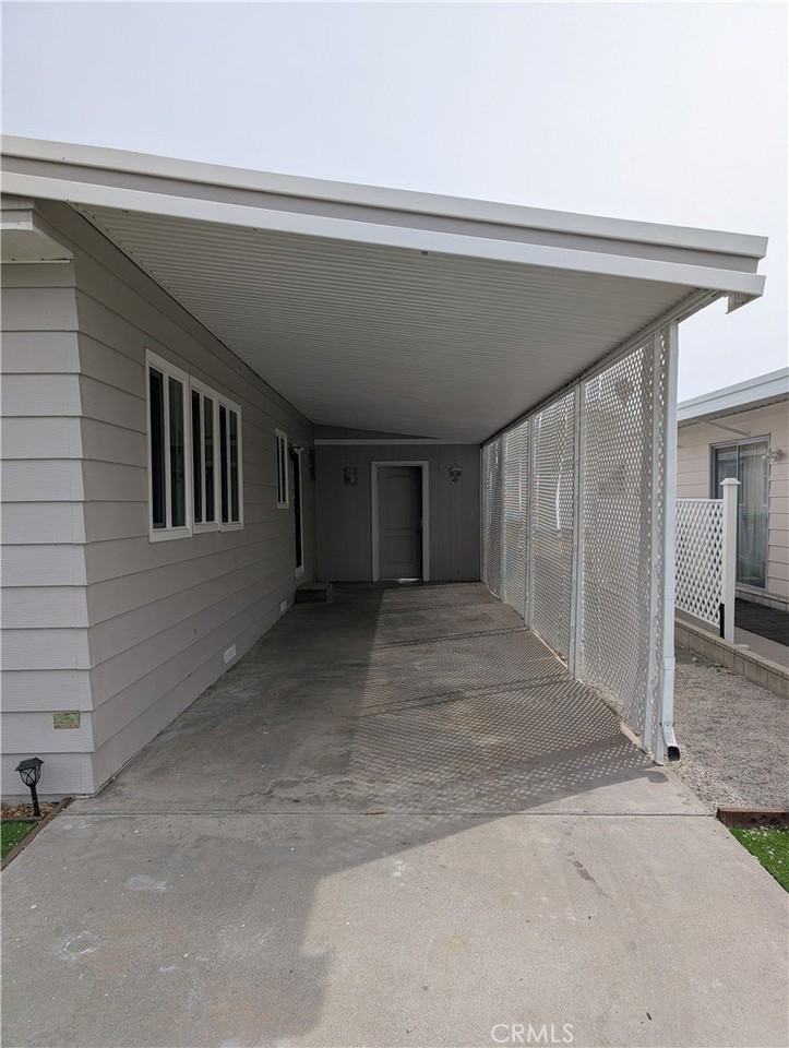 281 Santa Clara Cir - Photo 7 of 8