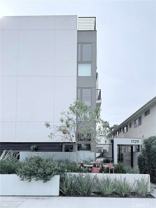 1729 S Barrington Ave #3 - Photo 1 of 1