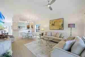 featured image of 437 Wiggins Lake Ct Apt 201