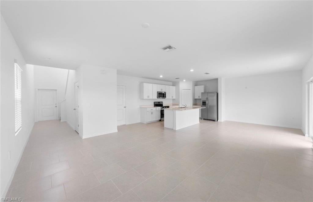 4106 Lattuca Ln - Photo 2 of 11