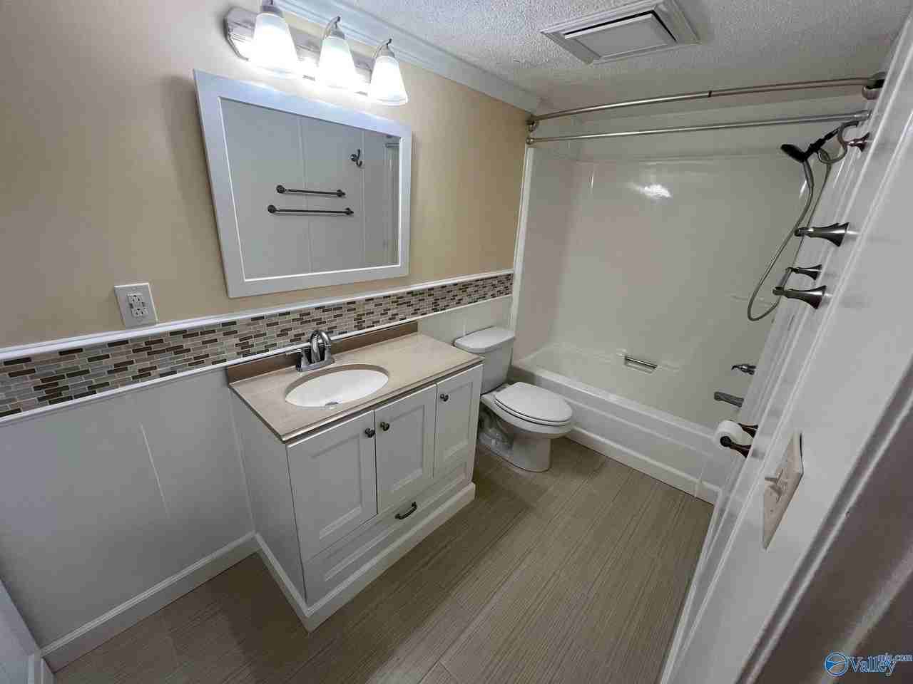 6620 Willow Pointe Nw Apt F - Photo 7 of 9