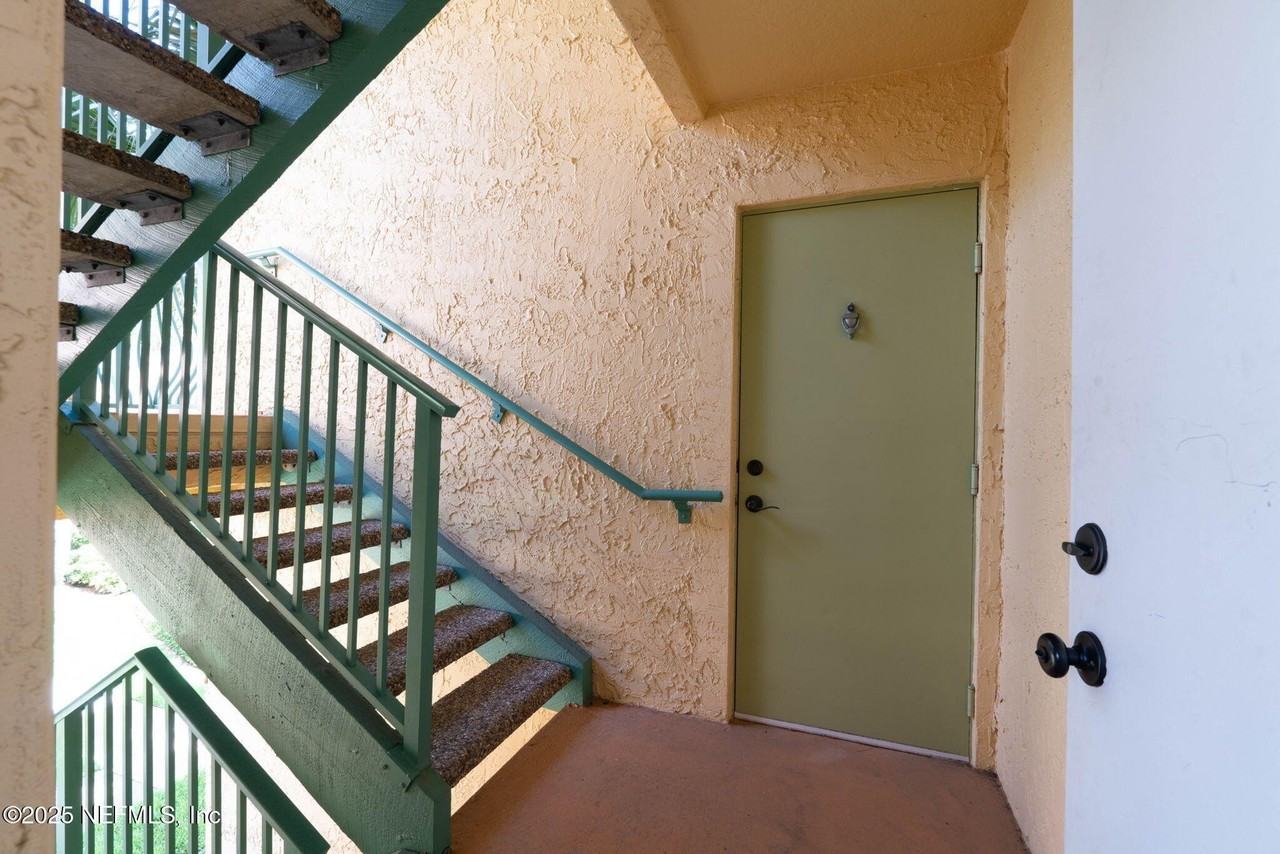 108A Laguna Villa Blvd #D22 - Photo 5 of 27