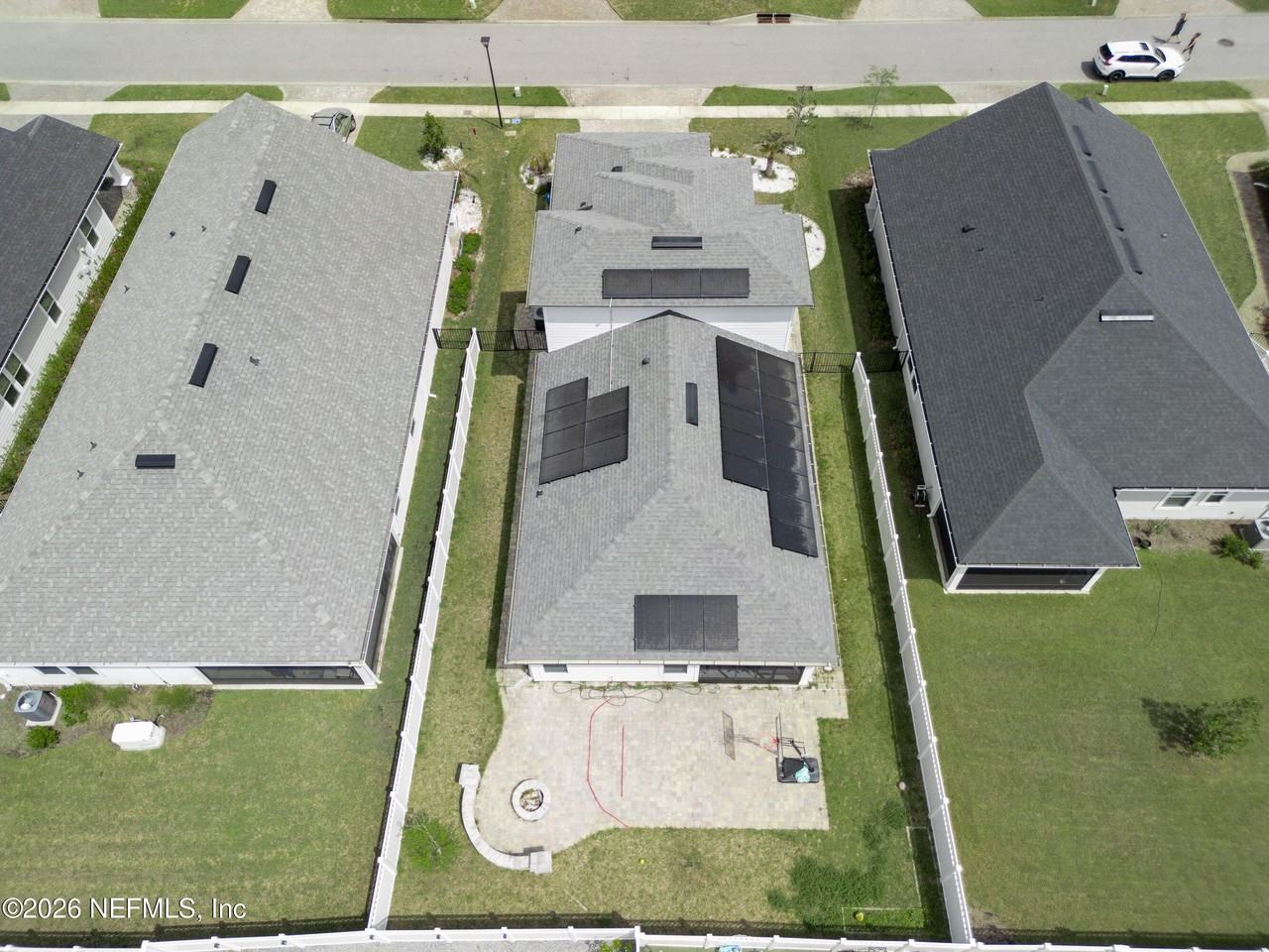 121 Newfield Way - Photo 3 of 43